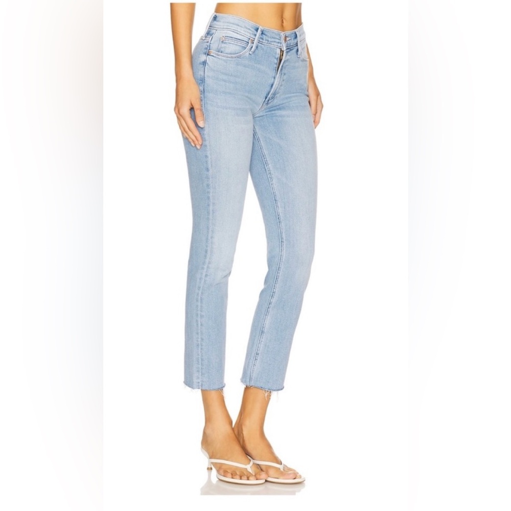 MOTHER The Mid Rise Dazzler Crop Fray in Blowing Kisses size 32